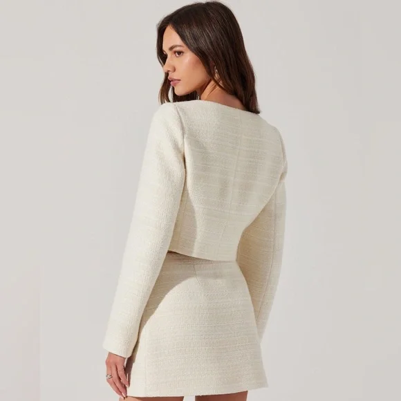 ASTR The Label Cream Rosario Tweed Cropped Jacket size XL - Picture 4 of 8